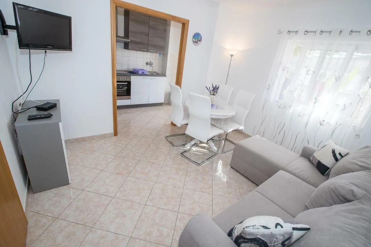 Apartments Dania Lopar Croatia