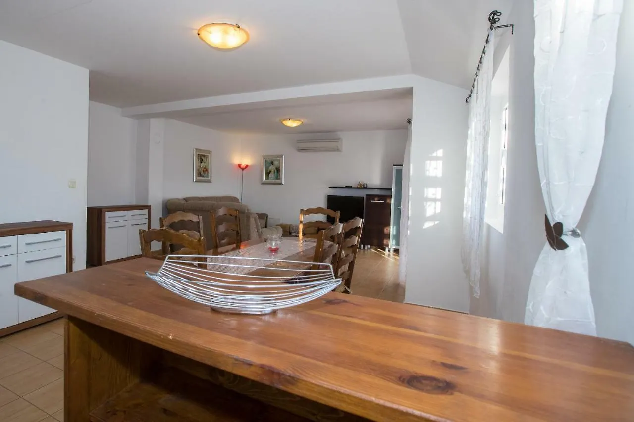 Apartments Dania Lopar Croatia