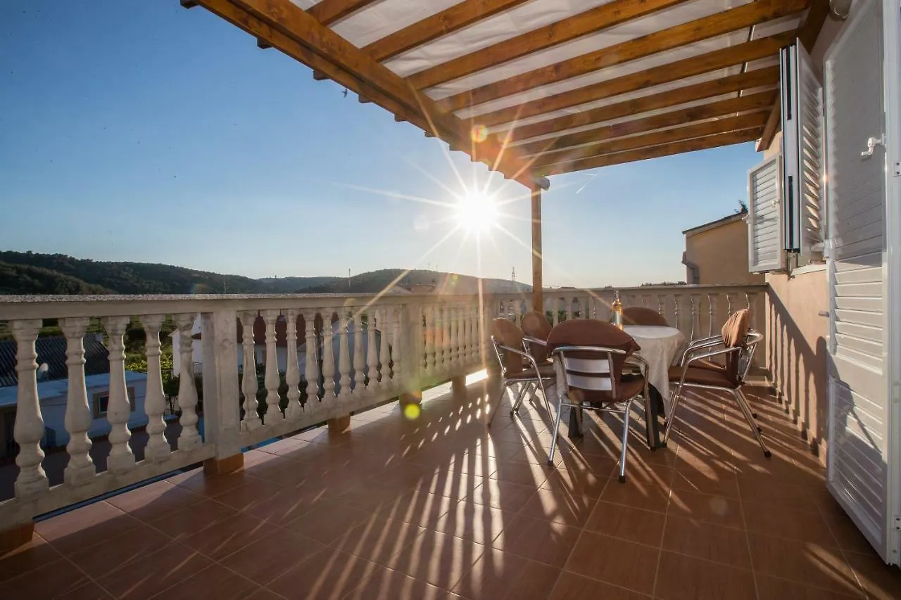 Apartments Dania Lopar